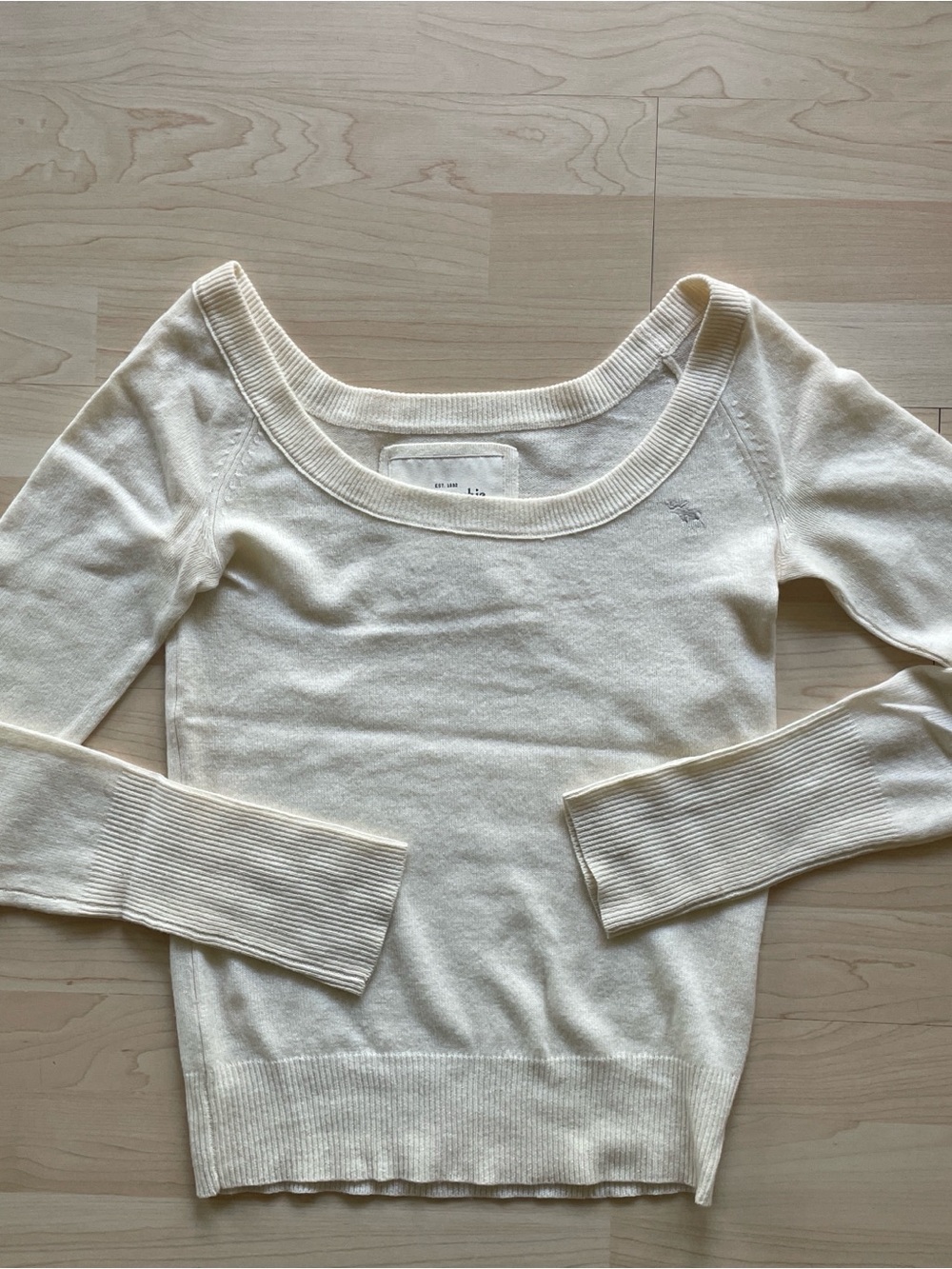 Abercrombie & Fitch y2k Ivory Cashmere-Wool Sweater - Picture 2 of 6
